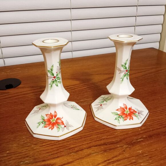 Ivory Bone China Mikasa Christmas Poinsettia Candle Holders Gold Trim - Picture 1 of 11